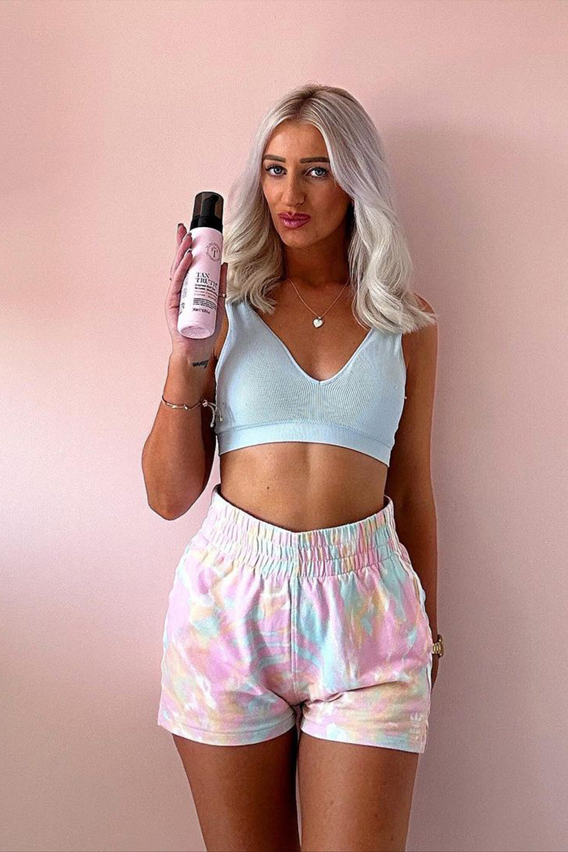 Express Self-Tan Mousse: Medium/Dark - TAN TRUTH